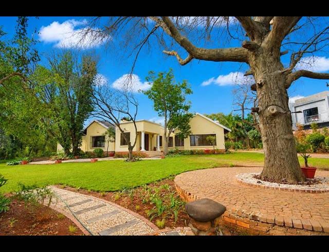 5 BEDROOM PROPERTY TO RENT IN BRYANSTON